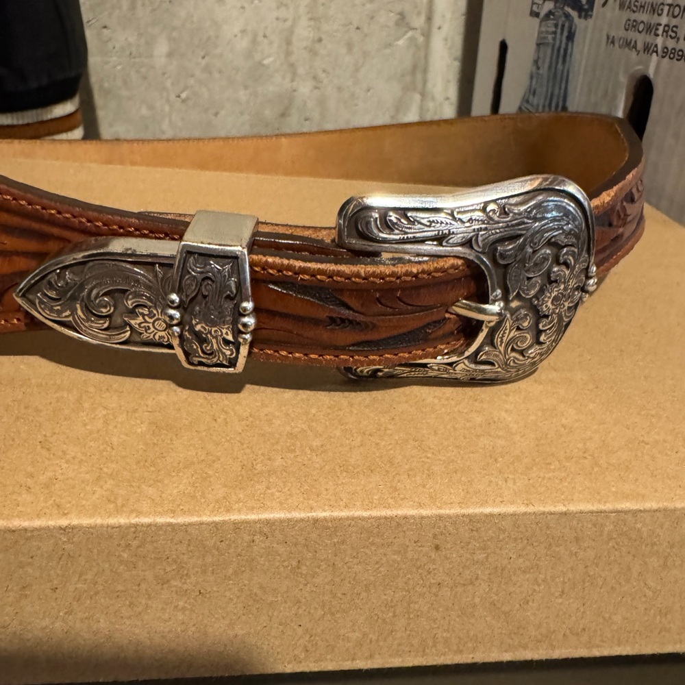 NEW Justin Belt Top Grain Tooled Leather Brown Silver Buckle Hardware  USA